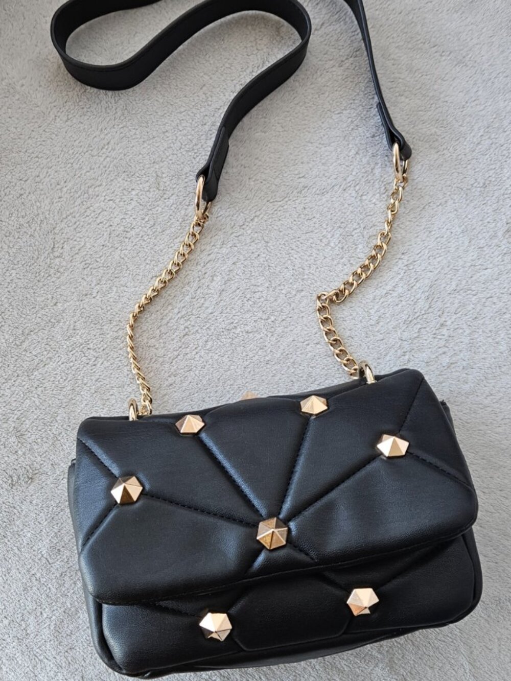 Studded quilted crossbody bag ๐๐ค